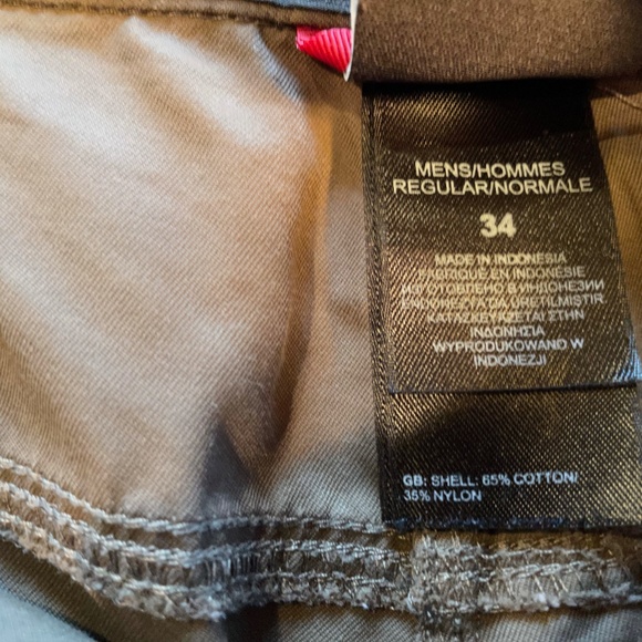 North Face Shorts 34 waist - Excellent Condition - Picture 3 of 7